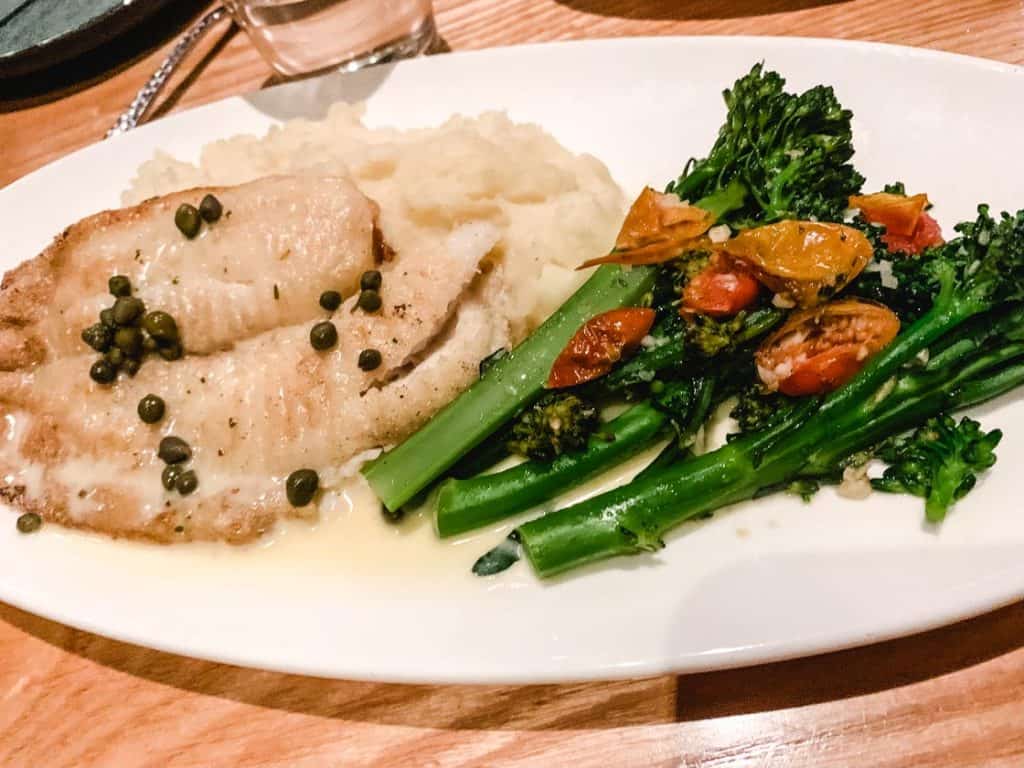 Sole fillet with broccolini and mashed potatoes