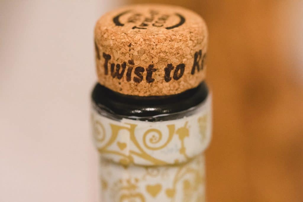 Twist off cork from Longevity wine