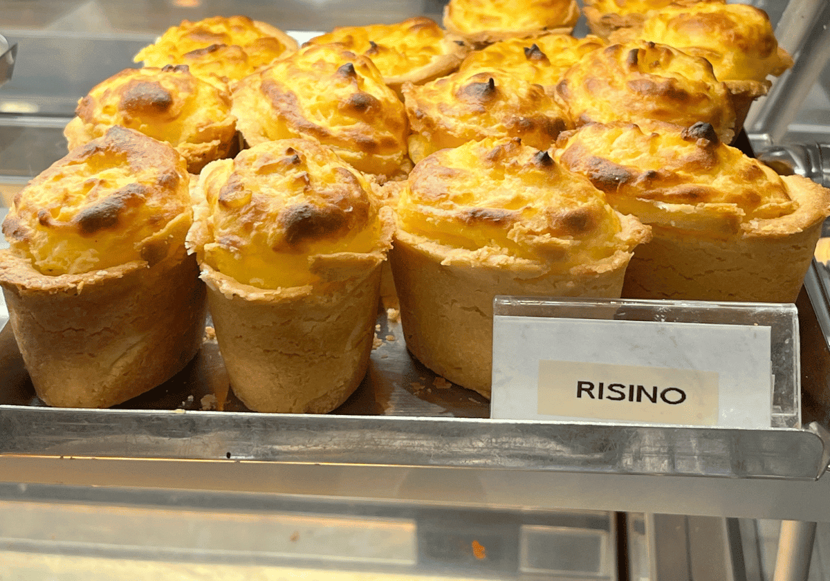 Risino pastries on a silver metal tray